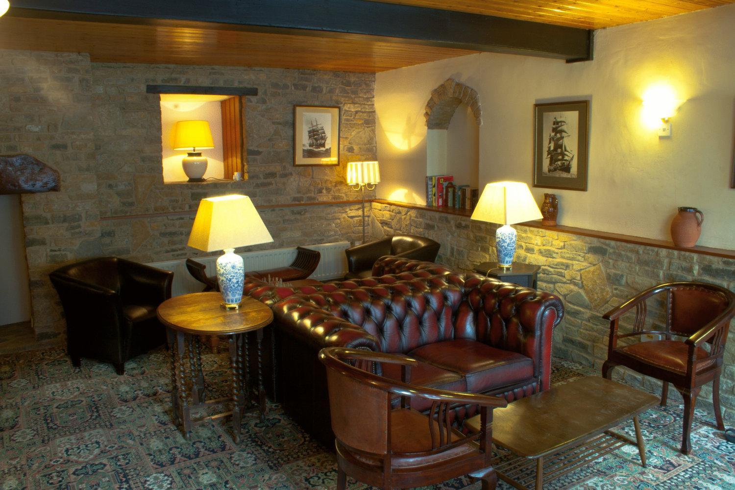 Hotel The Royal Lion 3*